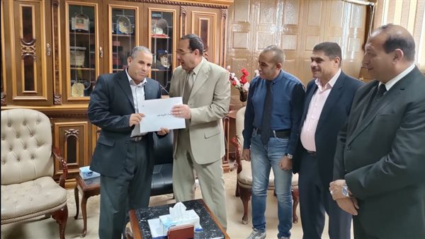 تسليم مفاتيح الوحدات