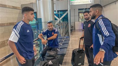 بعثة الأهلي تصل إلى الإمارات استعدادًا لمواجهة الزمالك في السوبر المصري