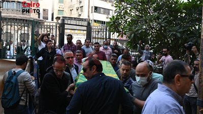 لـ أداء صلاة الجنازة.. وصول جثمان المحامي فريد الديب إلى مسجد السيدة زينب | بث مباشر 