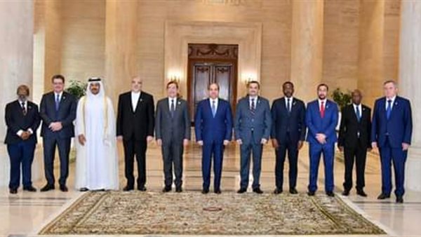 جانب ممن الاجتماع