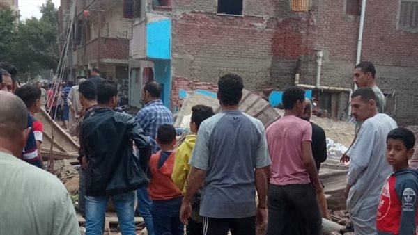 انهيار عقار بالشرقية