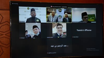 منظمة خريجي الأزهر بالقاهرة تناقش مع فرع ماليزيا خطة مكافحة أفكار التطرف