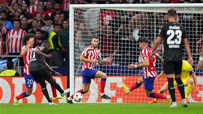 أتلتيكو مدريد يتعادل مع باير ليفركوزن في دوري أبطال أوروبا