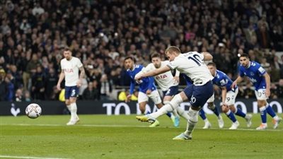 كين يقود هجوم توتنهام في مواجهة أستون فيلا بالدوري الإنجليزي