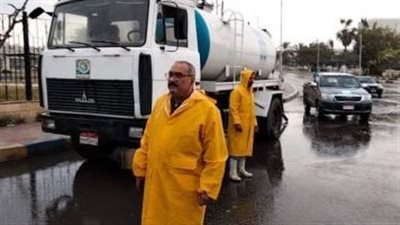 جهود مُكثفة لرجال الشرطة لمساعدة المواطنين في مواجهة الطقس السيئ | بث مباشر