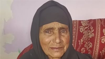 أسرة شهيد الحماية المدنية في حريق مخزن الإسكندرية: كان يتمنى الشهادة طوال حياته | بث مباشر 