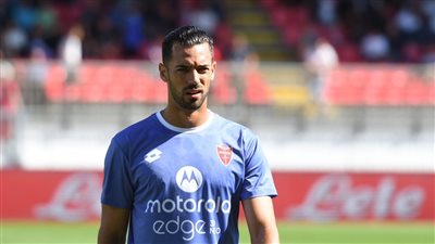 طعن لاعب أرسنال السابق في إيطاليا ونقله للمستشفى 