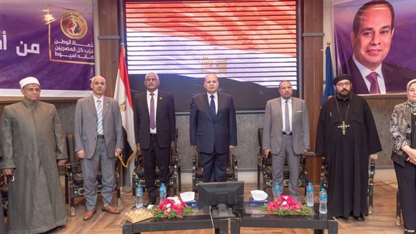 جانب من جلسات الحوار