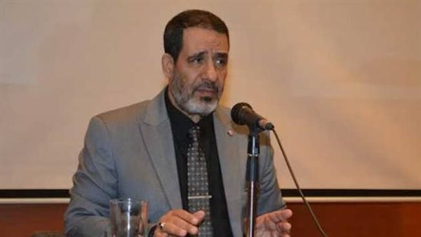 الدكتور أحمد حسين