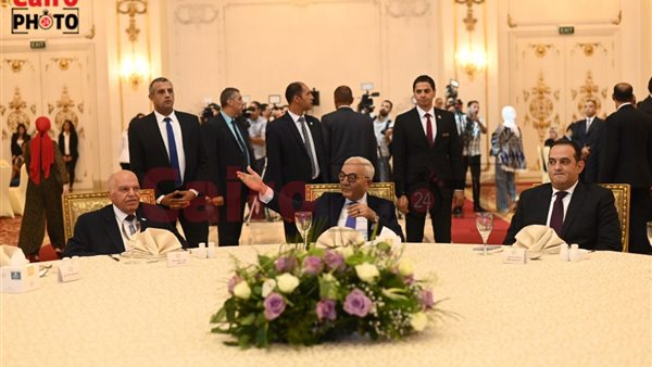 نقيب المعلمين ووزير