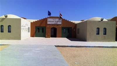 محافظ أسوان يوجه بتكثيف التعاون لمتابعة مشروعات حياة كريمة وتلبية مطالب قرى بحيرة ناصر