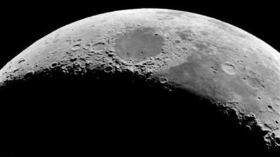 الجمعية الفلكية بجدة: يمكن رؤية الوجه المبتسم للقمر الليلة 