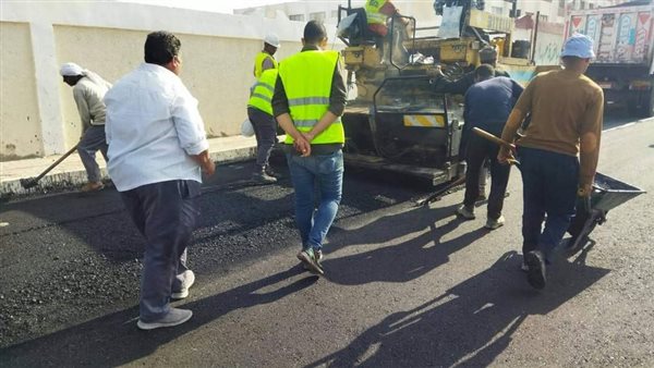 رصف الشوارع بأسيوط