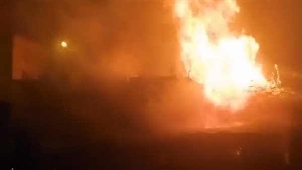 جانب من الحريق 