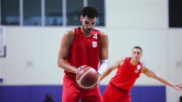 إيهاب أمين لاعب سلة