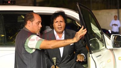 نقيب الفنانين وأحمد قذاف الدم في عزاء المحامي فريد الديب | صور