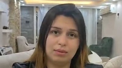 حبس دجال سنة لتشهيره بسيدة وتغريمه 120 ألف جنيه.. والضحية: بعت صوري عارية لابني | بث مباشر