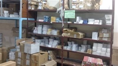 ضبط 25 مكانًا غير مرخص وأدوية ومستحضرات طبية مجهولة المصدر بـ 3 ملايين جنيه بأكتوبر الجاري