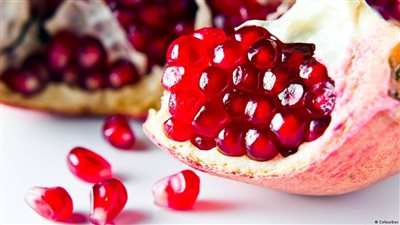 فوائد الرمان للقولون.. يحمي من البكتيريا الضارة