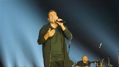 الهضبة والجسمي يشعلان ختام فعالية مصر والإمارات.. قلب واحد