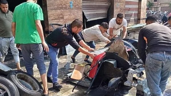 جانب من الحريق