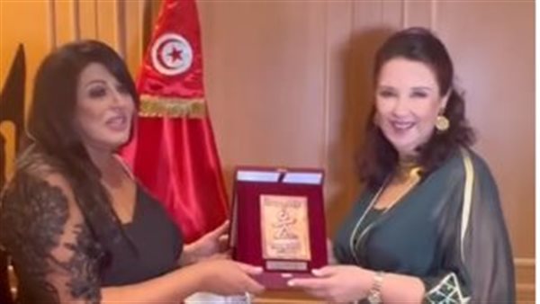 تكريم هالة صدقي