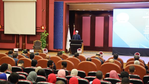  الدكتور نظير عيّاد