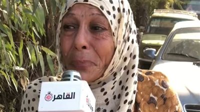 مسنة بالقليوبية تستغيث من جحود أبنائها: ولادي رموني وعايشة في الشارع.. ونفسي في مكان يأويني | بث مباشر