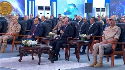 الرئيس السيسي: لأول مرة يصبح لـ مصر قمر صناعي خاص بها