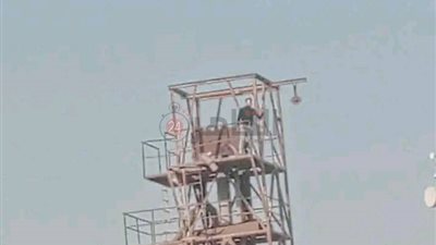 تفاصيل محاولة انتحار شاب من أعلى برج مطحن بأوسيم