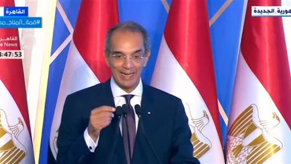 عمرو طلعت وزير الاتصالات