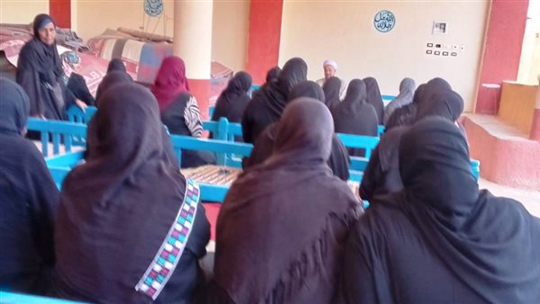 جلسات توعيه للسيدات