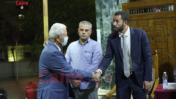 عزاء الكاتب بهاء