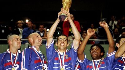 دجوركاييف: لن أنسى كأس العالم الفائز بها مع فرنسا.. وهذه نصيحتي لمحمد صلاح | حوار