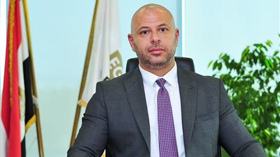 رئيس البورصة: قيد الشركات العائلية يقضي على أزمات التوريث وتفتت الملكية