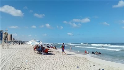 السياحة والمصايف بالإسكندرية تفتتح 6 شواطئ عامة للتنزه والتريض والصيد مجانًا حتى مارس المقبل