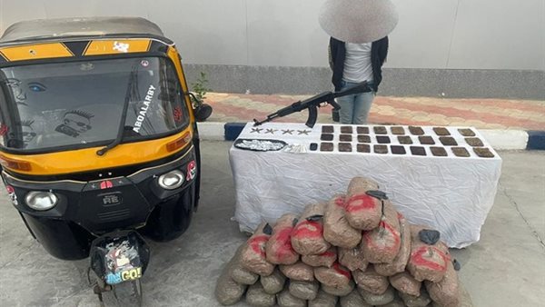 المتهم بحوزه المضبوطات