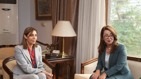 غادة والي ووزيرة