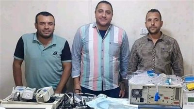 ضبط 8 محاولات تهرب جمركي لعدد من الأسلحة البيضاء والأجهزة بميناء سفاجا| صور