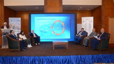 المجتمعات العمرانية تدرس تطبيق آليات مراقبة تنفيذ المشروعات والشركات المنفذة لها