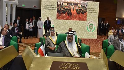 ولي عهد الكويت أمام القمة العربية: نرفض سياسات إيران في تدخلها بالشؤون العربية