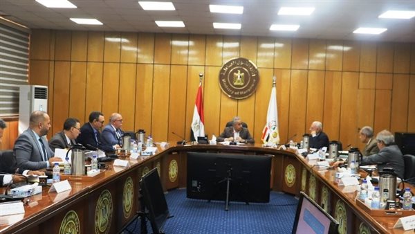 وزير القوى العاملة