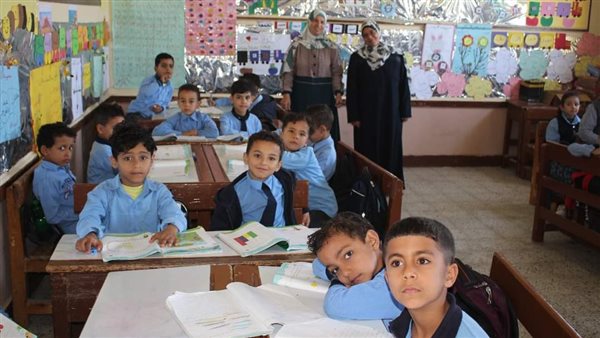 تحويل مقاعد التلاميذ