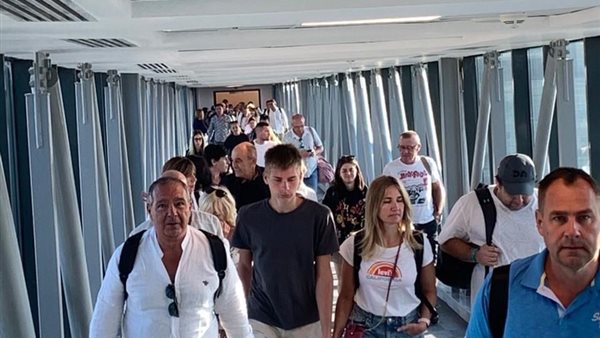 مطار سفنكس يستقبل