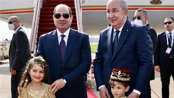 الرئيس الجزائري يستقبل