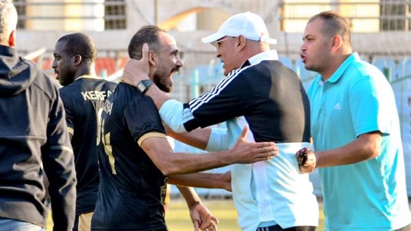 سيد عيد المدير الفني