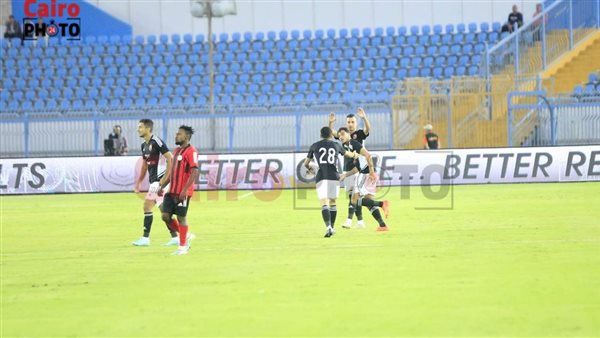 جانب من لقاء الأهلي