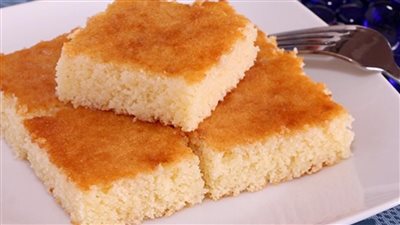 طريقة عمل البسبوسة بالسميد والزبادي