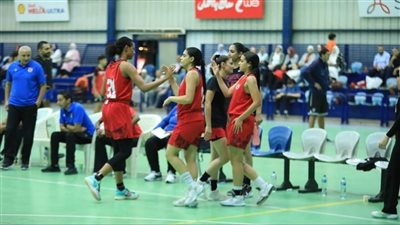 سيدات سلة الأهلي يتأهل إلى نصف نهائي دوري المرتبط