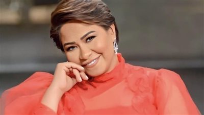 عمرو أديب: شيرين عبد الوهاب قالتلي كفارة بجد.. وطمن جمهوري إني كويسة